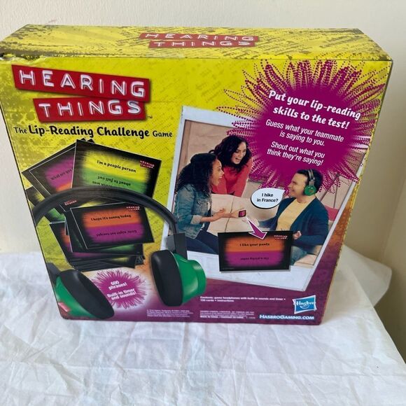 Hasbro Hearing Things Game Lip Reading Challenge New - Picture 3 of 4